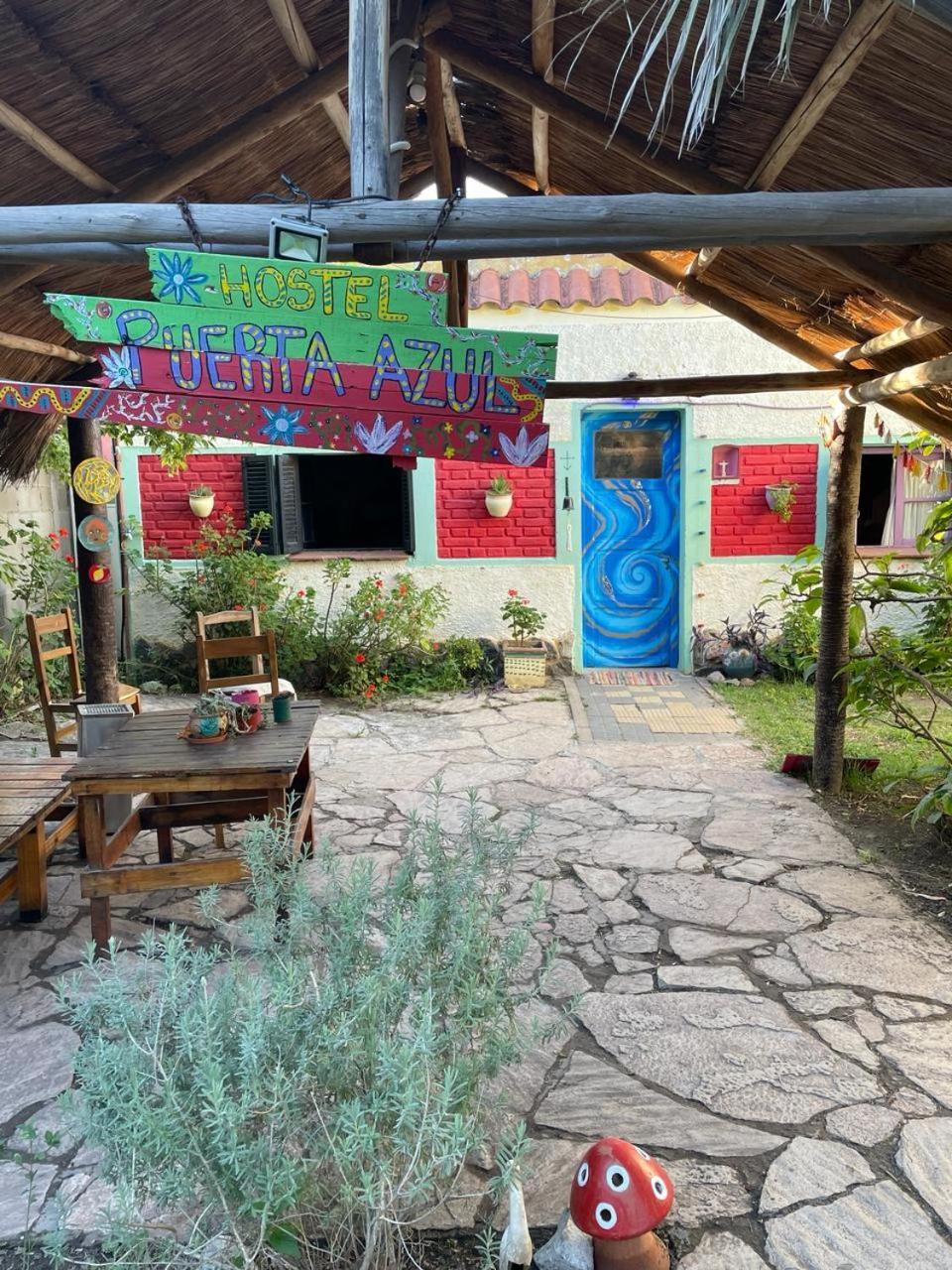 Puerta Azul Hostel Капилья-дель-Монте Экстерьер фото