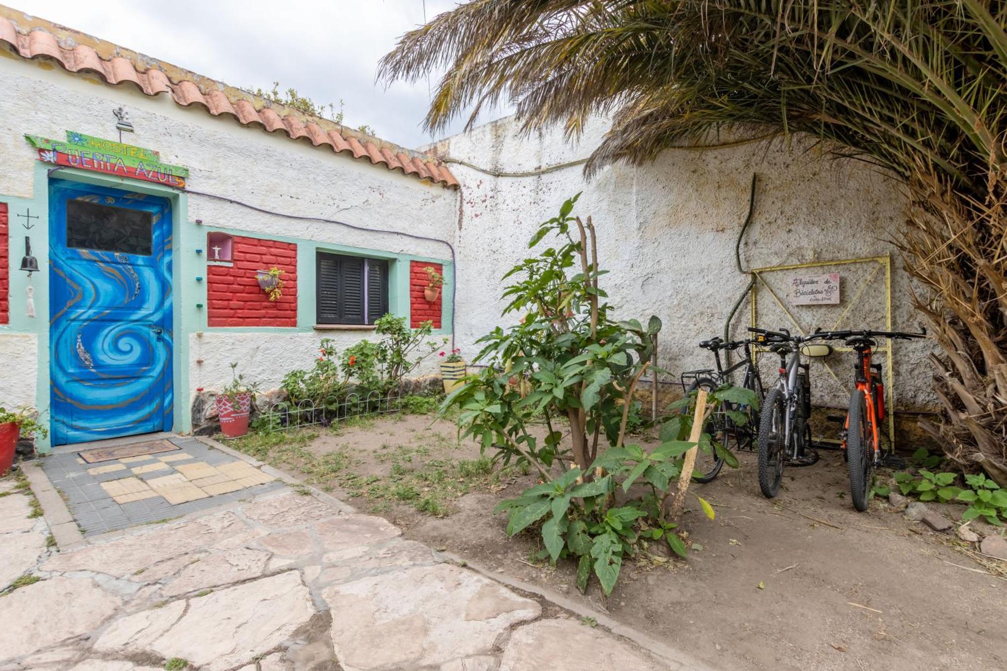 Puerta Azul Hostel Капилья-дель-Монте Экстерьер фото