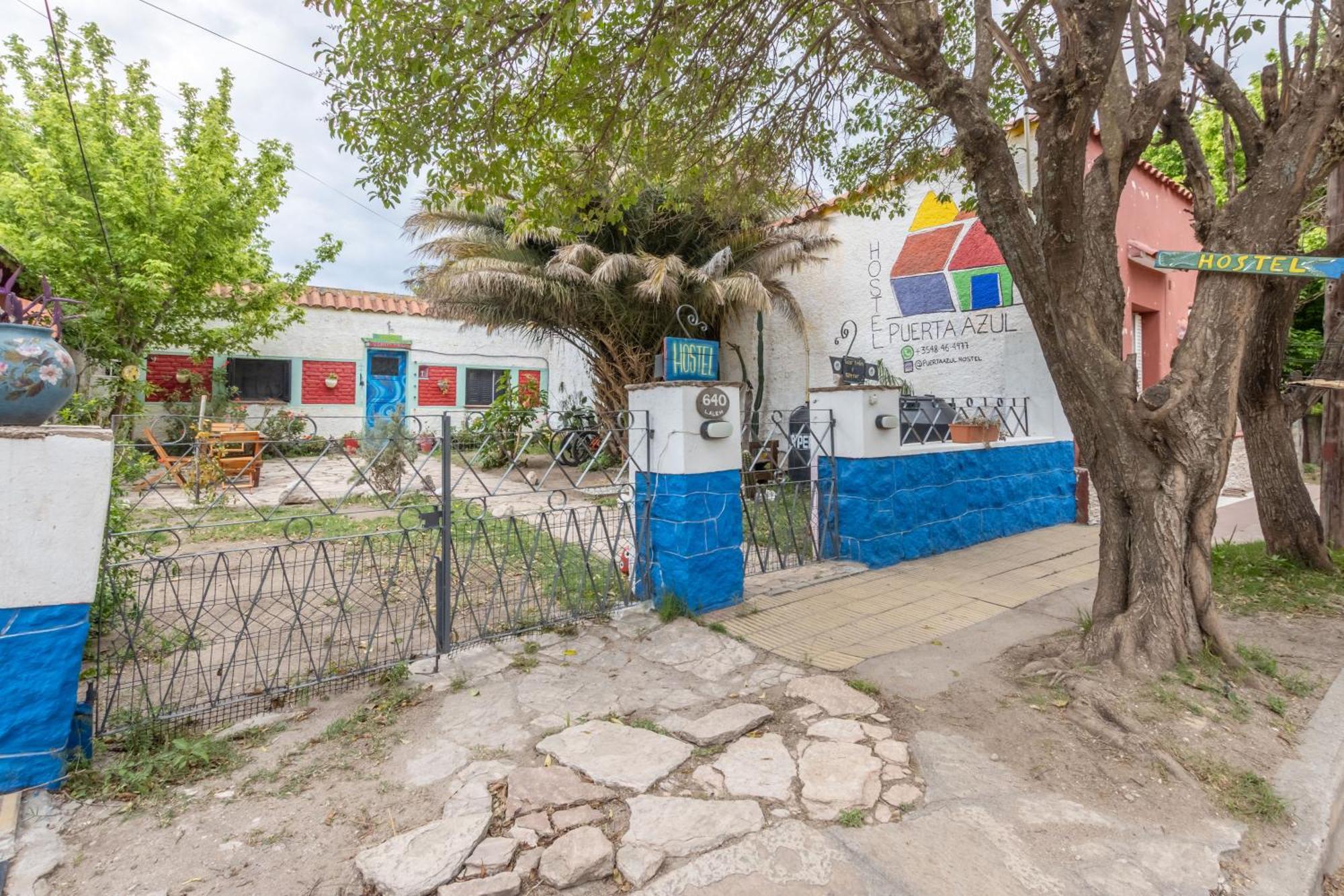 Puerta Azul Hostel Капилья-дель-Монте Экстерьер фото